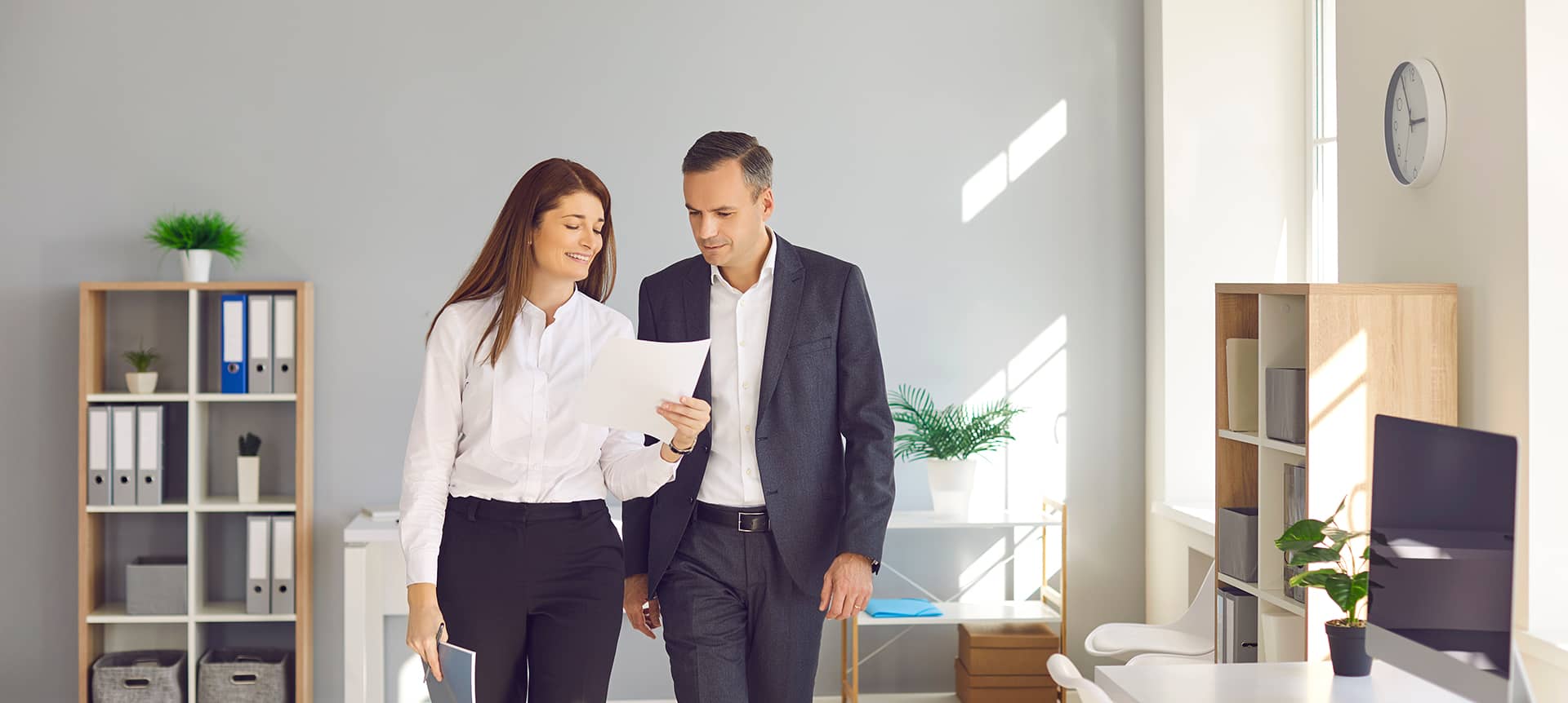 recruiters collaborating through an ATS recruitment software