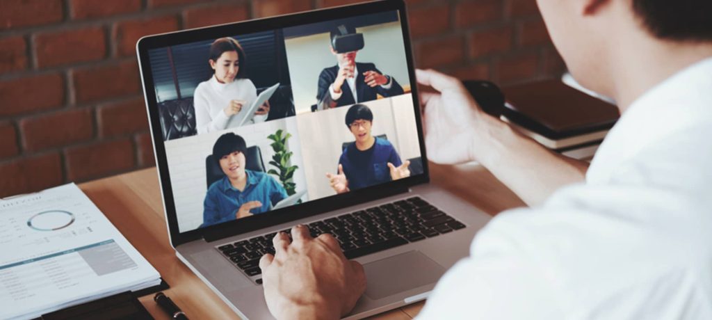 business analyst using EVA-REc to attract talent