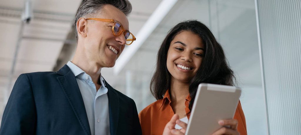 Two recruiters optimizing innovative hiring in their company. 