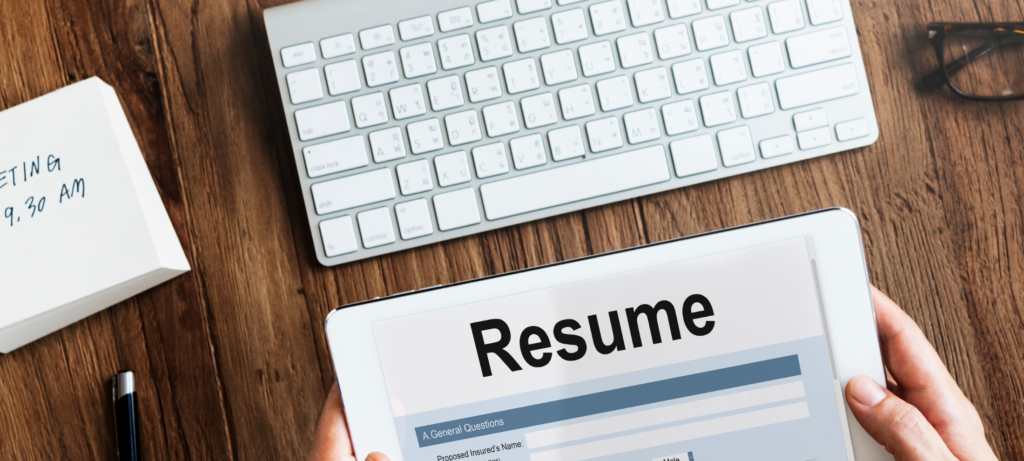 A recruiter looking for the best template for resume screening checklist 