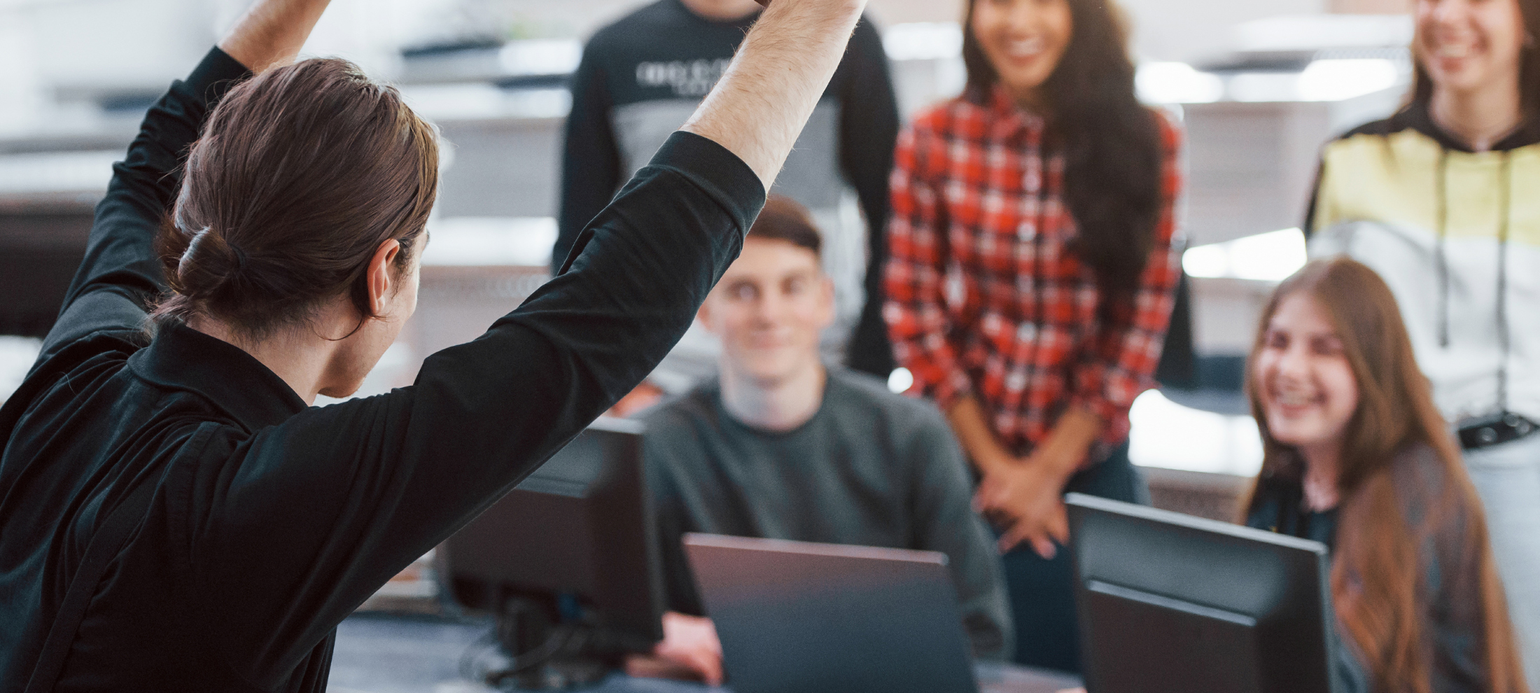 7 Powerful Workplace Trends Leaders Should Watch in 2024