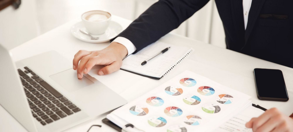 تقييم الأداء الوظيفي في فترات زمنية