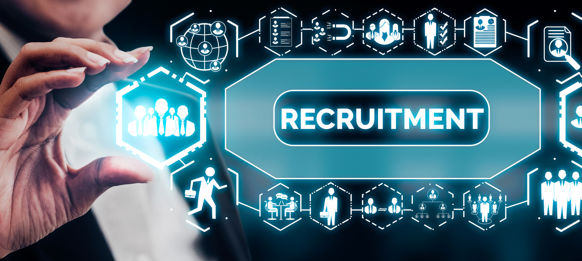 A recruiter using recruiting tools hire at scale