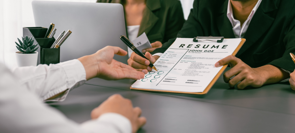 A recruiter looking for innovative recruiting approaches 