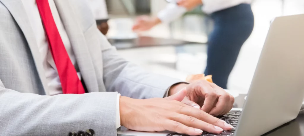 A recruiter looking for vision 2030 goals to align them with his workforce plan