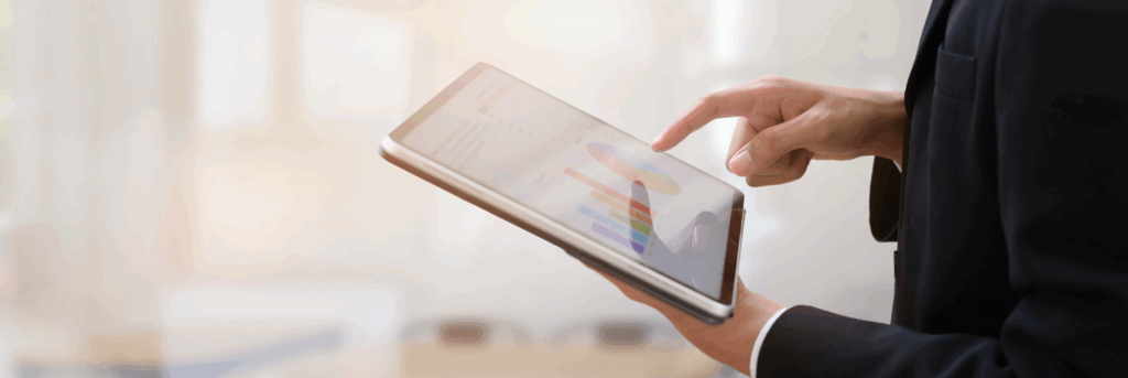 Risk Management Strategies for HR in Highly Regulated Industries | Elevatus Bahraini HR officer conducting pre-employment screening through a digital platform.