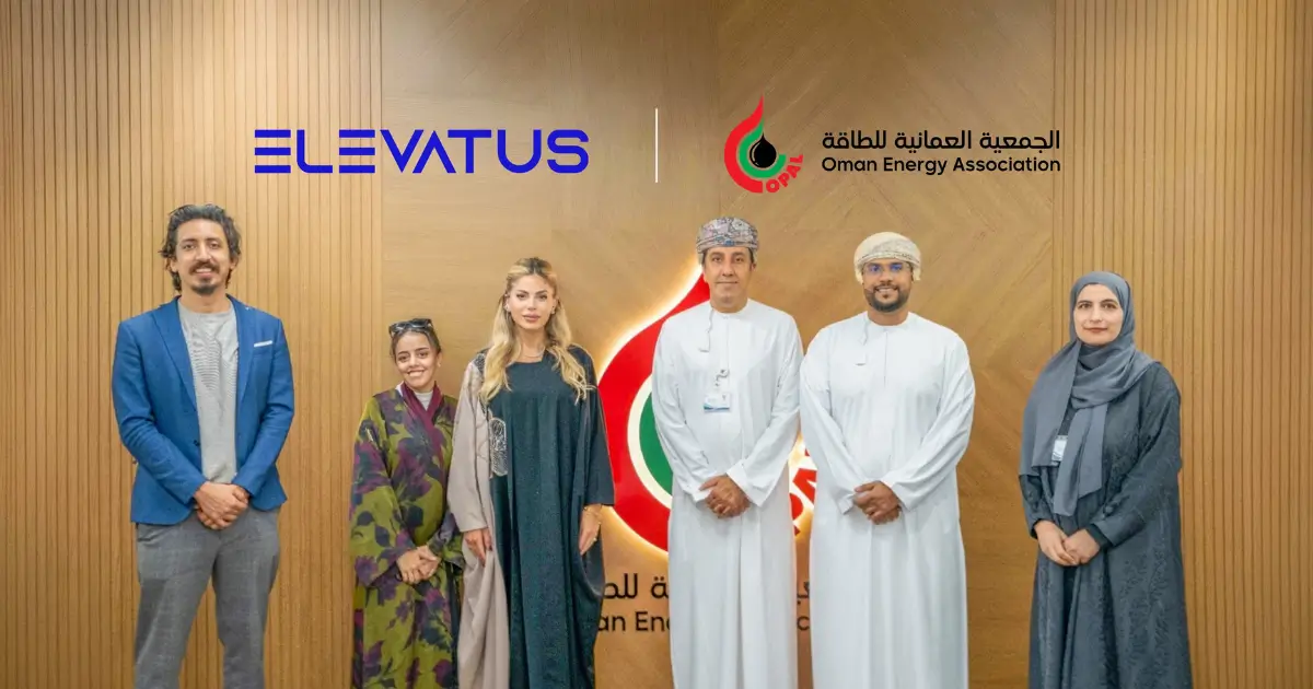 An image of signing ceremony between Elevatus and OPAL partnership