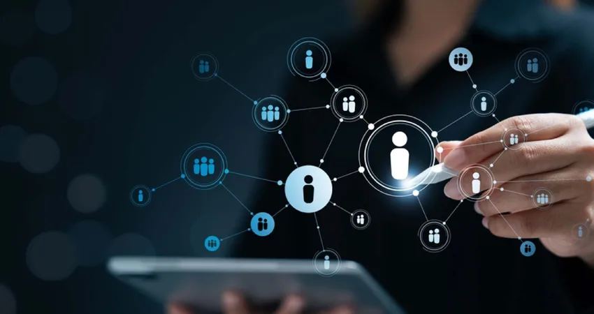 ٧ استراتيجيات لزيادة الاحتفاظ بالموظفين في قطاع الرعاية الصحية | Elevatus تعويضات وحوافز تنافسية ضمن استراتيجيات زيادة الاحتفاظ بالموظفين في قطاع الرعاية الصحية